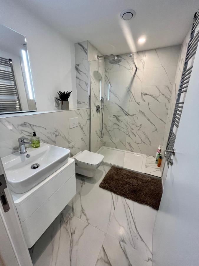 Modern Apartment With Spa And Pool Gibraltar Exterior foto